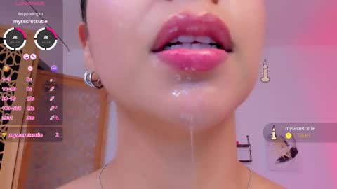 sophierooy online show from September 30, 8:03 pm