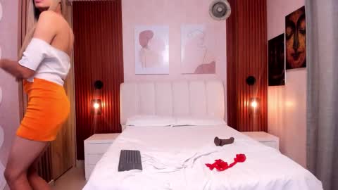 SOPHIE online show from March 8, 2:04 am