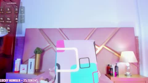 Sophie online show from October 31, 1:01 pm