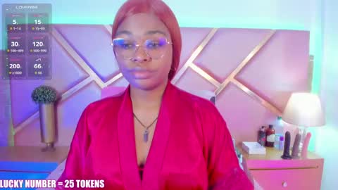 Sophie online show from April 17, 12:30 pm