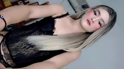 SOPHIEX online show from July 30, 10:58 am