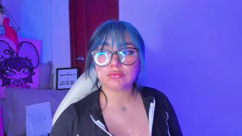   Sophie  online show from February 5, 10:25 pm