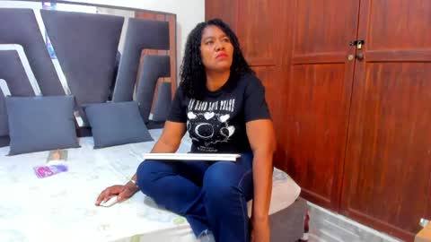 Shopiia88 online show from March 26, 2:00 pm