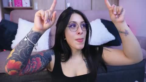 Sophiie online show from February 21, 3:29 am