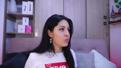 Sophiie online show from March 7, 9:45 pm