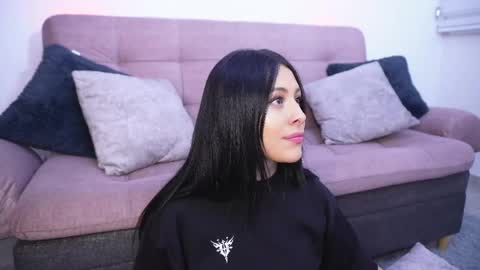 Sophiie online show from June 3, 1:41 am