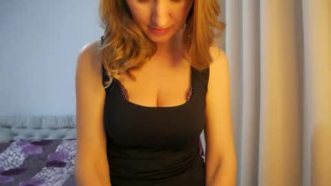 Sophi online show from May 3, 1:17 pm