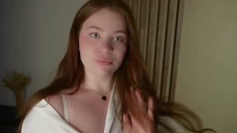 Snapshot of sophishy chatting on July 2, 5:13 am im Sophie dont judge harshly this is my 1st day here 3 online show from July 2, 5:13 am