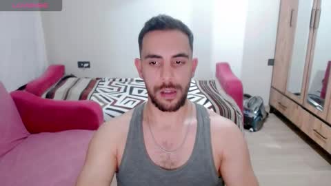 luis online show from February 20, 10:54 pm