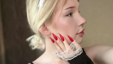 soska_albinosk online show from May 19, 9:48 am