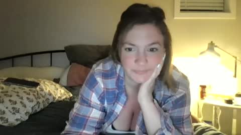 Snapshot of sotamom chatting on June 14, 3:30 am NaughtyMommy online show from June 14, 3:30 am