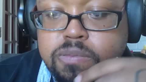 Snapshot of soul_glo chatting on July 12, 8:44 pm soul_glo online show from July 12, 8:44 pm