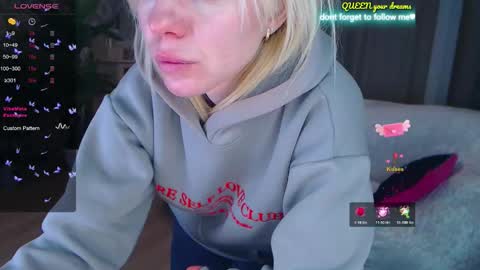 Lisa online show from December 22, 1:02 am