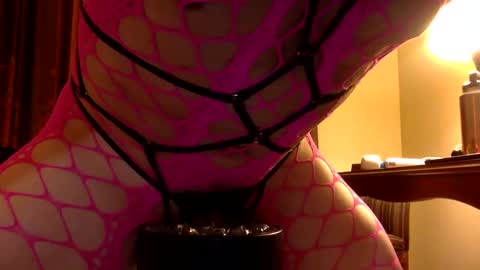 Snapshot of soundingslutslave chatting on December 3, 11:35 pm soundingslutslave online show from December 3, 11:35 pm