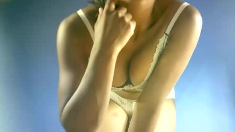 Snapshot of sourayaa chatting on February 26, 12:53 am sourayaa online show from February 26, 12:53 am