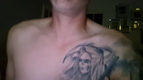 Snapshot of southboy2410 chatting on October 3, 7:44 pm southboy2410 online show from October 3, 7:44 pm