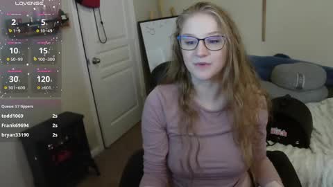 Bunnydathug online show from December 14, 3:15 pm