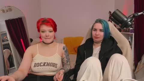 Leah online show from March 13, 9:43 pm