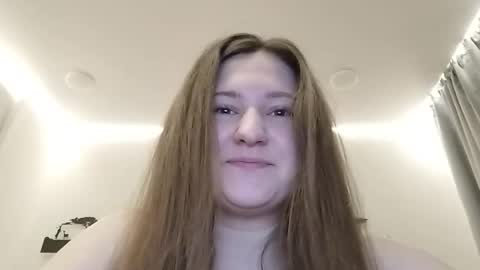 Snapshot of sovagloomy chatting on November 2, 8:33 pm sovagloomy online show from November 2, 8:33 pm