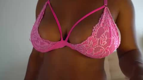 sow_fitt online show from November 19, 12:38 pm