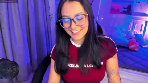 Lili online show from December 4, 11:02 pm