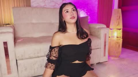 Snapshot of soy_daniela1 chatting on June 6, 1:32 am Daniela online show from June 6, 1:32 am