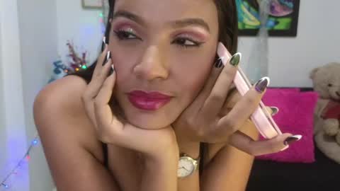 soy_isabel online show from December 27, 5:09 am