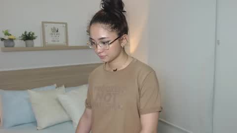 Snapshot of soy_mariana_ chatting on January 8, 4:44 am M A R I A N A online show from January 8, 4:44 am