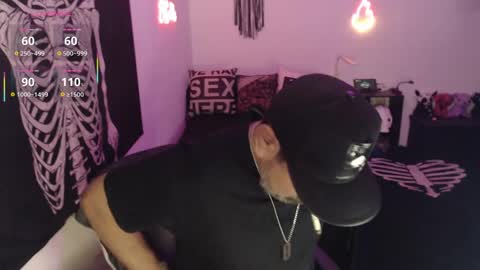 Snapshot of soyelcarlitos chatting on June 3, 4:48 am El Carlitos online show from June 3, 4:48 am
