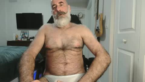 Snapshot of soyelpoti79 chatting on March 9, 11:46 pm WhiteWolfFL online show from March 9, 11:46 pm