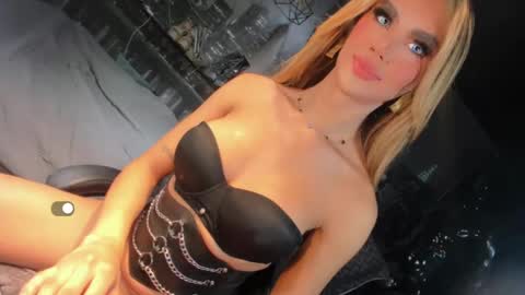 soysabrinathebest online show from September 13, 11:37 pm