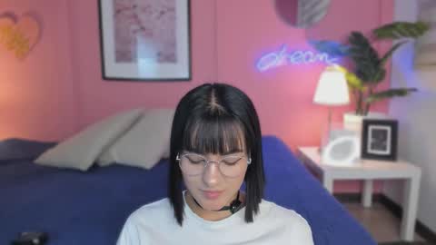 Snapshot of soysaraa_ chatting on September 12, 5:07 am Aleja online show from September 12, 5:07 am