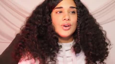 You want to talk to me more personal follow me in My Channel VIP  50 the discount       online show from February 25, 11:44 pm