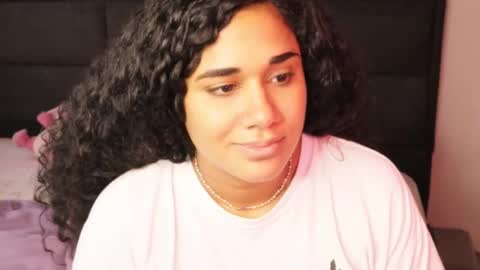 Snapshot of soytropicalfruit chatting on February 4, 10:47 pm You want to talk to me more personal follow me in My Channel VIP 50 the discount online show from February 4, 10:47 pm