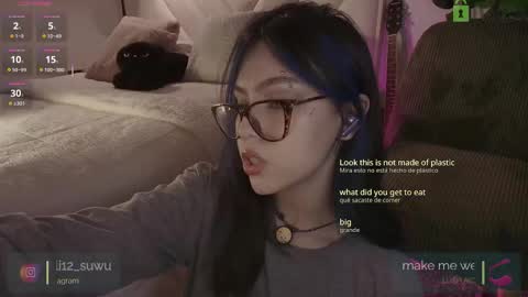 Snapshot of space_sexjs chatting on October 19, 12:22 am ali online show from October 19, 12:22 am