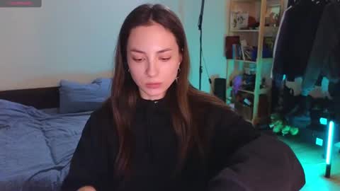 Roxy online show from March 3, 5:18 pm