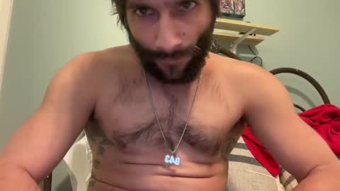 Snapshot of spacecase843 chatting on December 23, 4:44 am TrndSettrz online show from December 23, 4:44 am