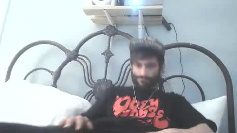 Snapshot of spacecase843 chatting on March 9, 7:56 am TrndSettrz online show from March 9, 7:56 am