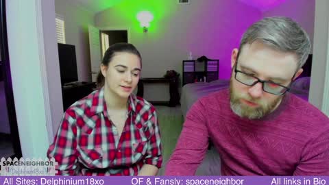 Snapshot of spaceneighbor chatting on December 9, 8:44 pm Spaceneighbor online show from December 9, 8:44 pm