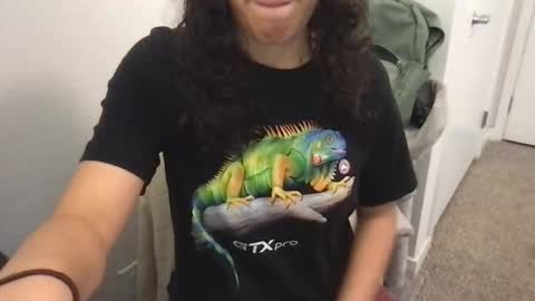 Snapshot of spacey_sub chatting on December 17, 11:11 pm spacey online show from December 17, 11:11 pm