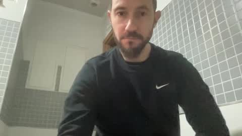 Snapshot of spainmenhot69 chatting on December 8, 11:35 am spainmenhot69 online show from December 8, 11:35 am