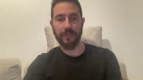 Snapshot of spainmenhot69 chatting on December 27, 6:42 pm spainmenhot69 online show from December 27, 6:42 pm