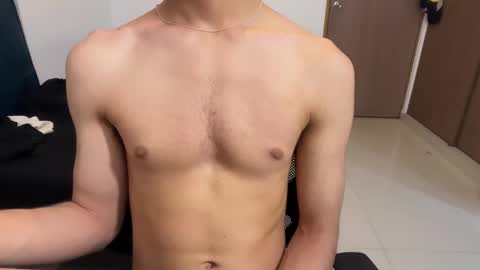 Snapshot of spaiseebuhnaanuh chatting on September 9, 7:41 am Roger online show from September 9, 7:41 am