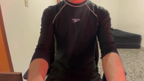 Snapshot of spaiseebuhnaanuh chatting on October 26, 1:55 am Roger online show from October 26, 1:55 am