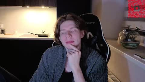 Snapshot of spaisenok chatting on December 21, 11:01 pm Mike online show from December 21, 11:01 pm