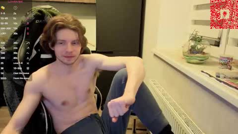 Snapshot of spaisenok chatting on January 8, 9:28 pm Mike online show from January 8, 9:28 pm