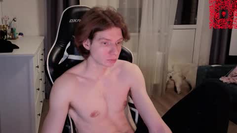 Snapshot of spaisenok chatting on January 17, 12:26 am Mike online show from January 17, 12:26 am