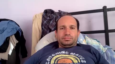 Snaiky online show from April 25, 3:42 pm