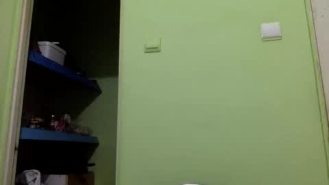 Snaiky online show from May 6, 9:42 pm