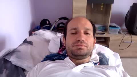 Snaiky online show from May 13, 1:30 pm